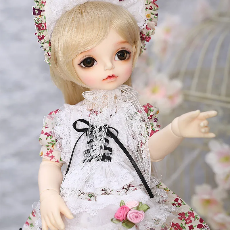 

Doll Holiday Shasha 1/4 BJD Doll Resin Body Model Girls Large Toys Oueneifs High Quality Free Eyes Fullset