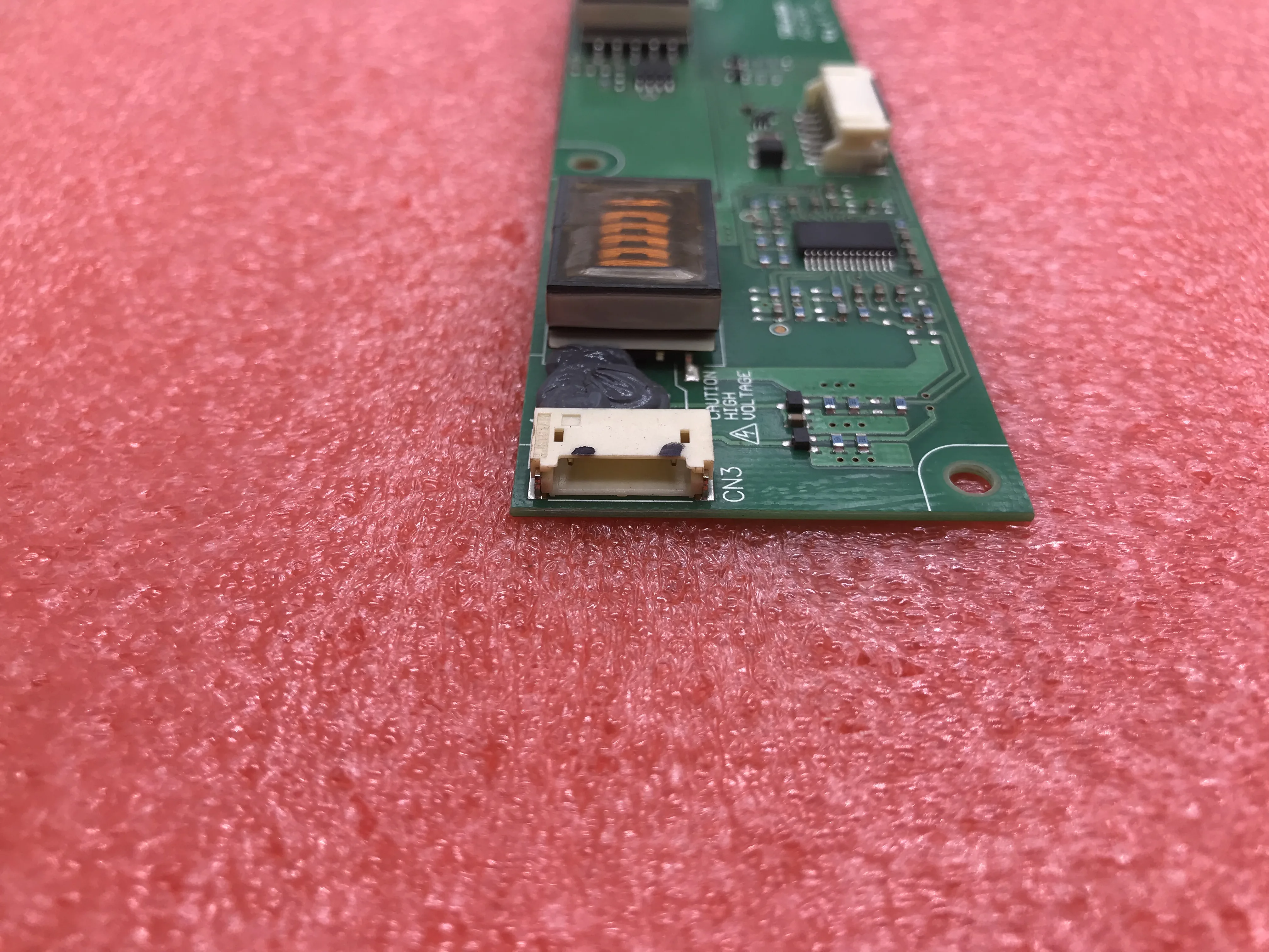 Onduleur LCD CXA-0508 PCU-P309A, testé avant l'expédition