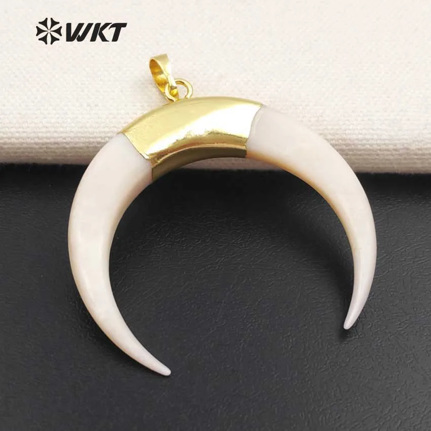 WT-P1235 WKT Wholesale 5Pieces Top Fashion For Woment Necklace Pendant Crescent Shape Natural Shell Jewelry