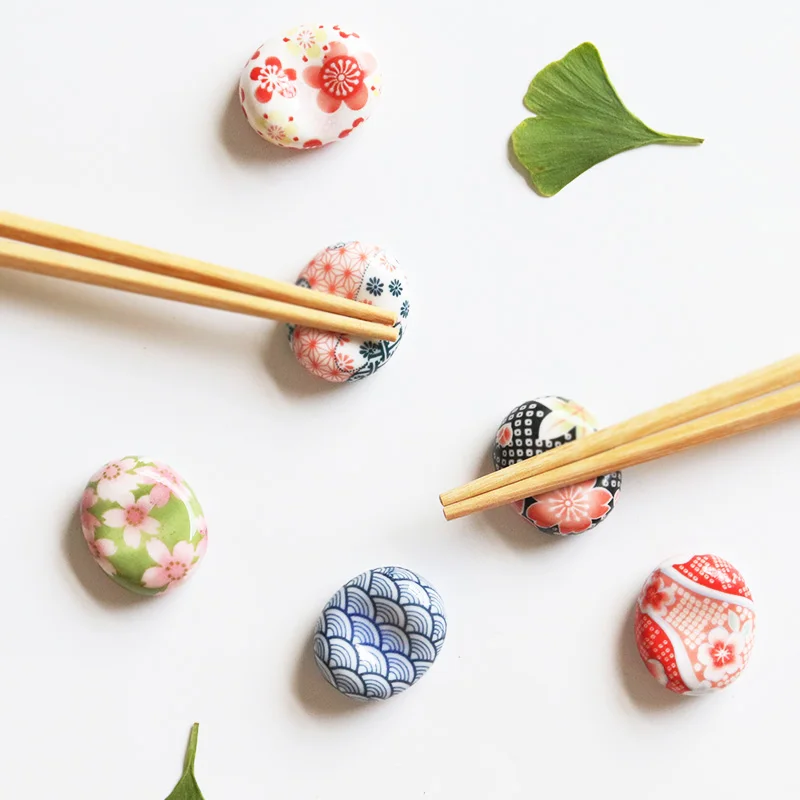 QNBHR Colorful Ceramic Chopsticks Holder Cute Romantic Cherry Blossoms Japan Chopstick Rest Kitchen Tableware Gadget Supplies