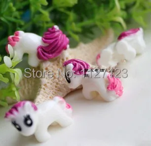 

30pcs 11x20x15mm lovely resin horse Stuffings fit glass globe pendant,make a wish necklace