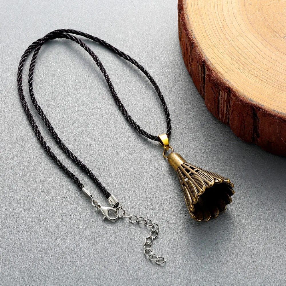Kinitial Vintage Badminton Shape Pendant Necklace Rope Band Necklaces Feather Necklace Men Women Sports Fitness Lover Jewelry
