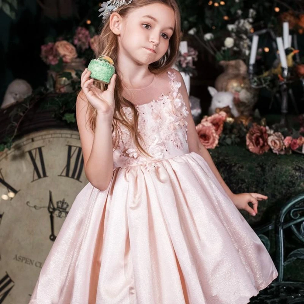 Magnifique robe de princesse à longueur de genou, avec des Appliques florales 3D et cristaux, pour les occasions spéciales, nouvelle collection