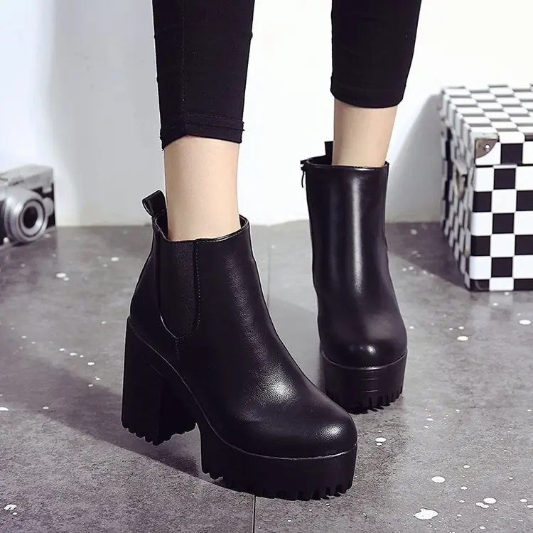 2023 new Female Leather Women Boots Thick Heels Ankle Boots For Women Round Toe Winter Shoes Women Flat Platform Boots