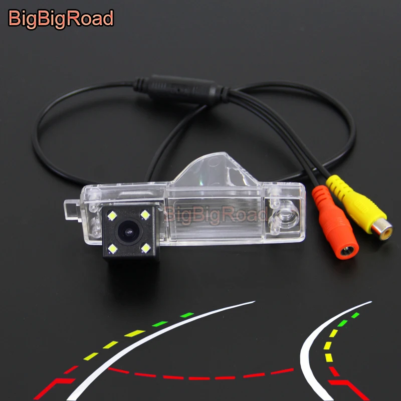 BigBigRoad Car Intelligent Dynamic Tracks Rear View Camera For Toyota highlander Hiace GL Grandia / Super Grandia Hiace Commuter