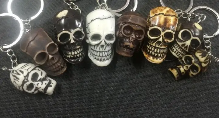 

8 PCS gothic men skull mixed head totem biker keychain