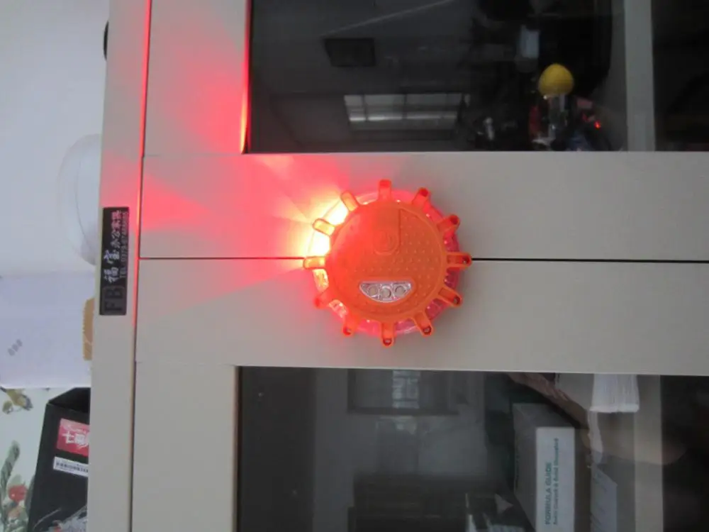 Led Emergency Warning Light 15 LED Waterproof Road Emergency Light LED Flare Safety Lamp for Roadside Warning Magnet Flashing