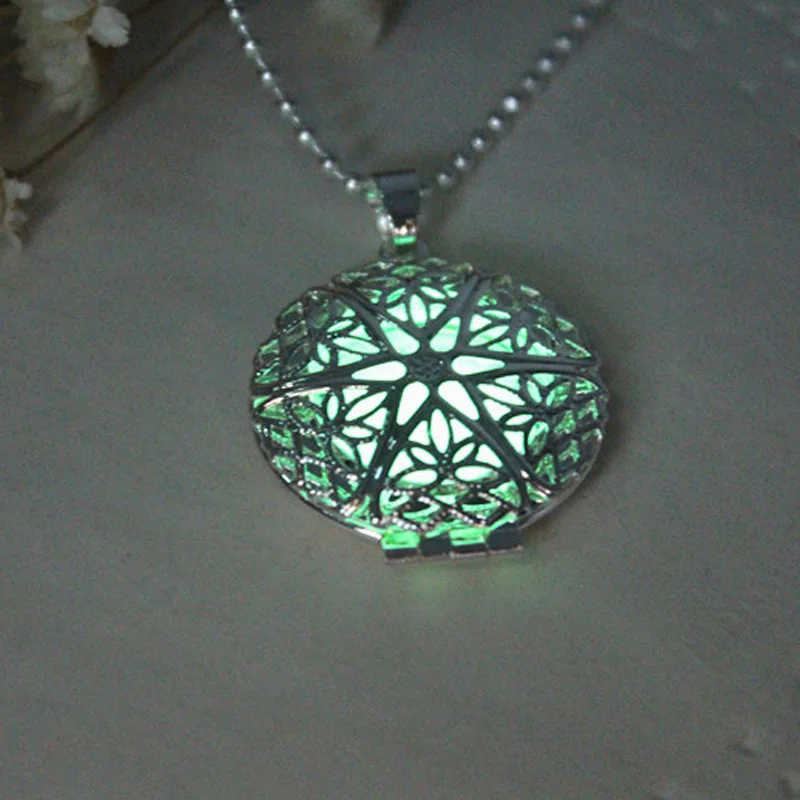 

Glow In The Dark Moon Necklace Round Hollow Pendant Necklace Luminous Necklace Silver Chain Luminous Jewelry Women Gifts