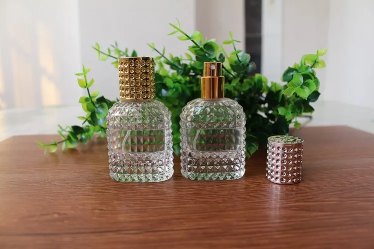 2pcs/lot 30ml 50ML New Style Pineapple Portable Glass Perfume Bottle With Spray Empty Parfum Case With Atomizer For Cosmetic