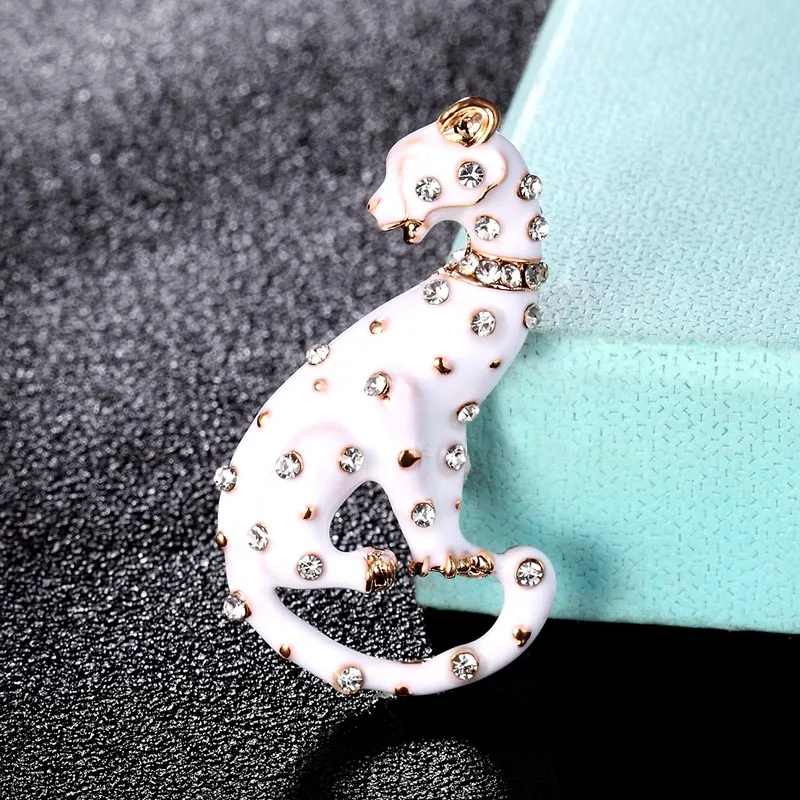 zlxgirl new arrival Men's Enamel leopard shape animal brooches Accessories Women brand gold color men scarf pins nice hats joias