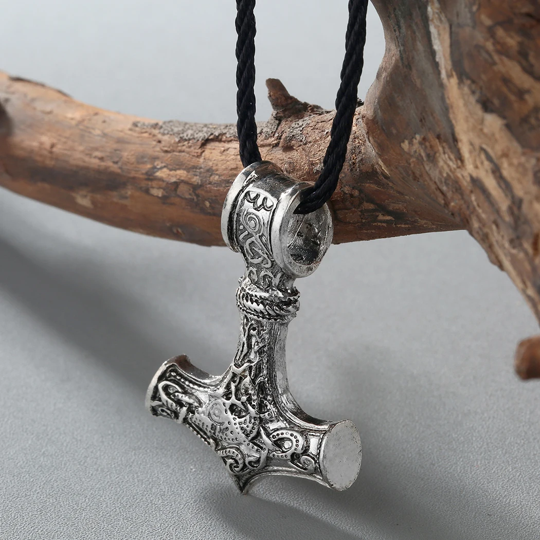 Cxwind Wolf Thors hammer Necklace Mjolnir Viking Odin Axe Head Hammer Scandinavian Pendant Norse Necklaces Men Retro Jewelry