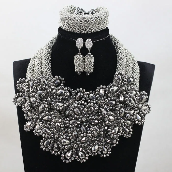 2017 Indian Bridal Flower Statement Necklace Set Exclusive Long Black Gold African Wedding Beads Jewelry Set Free ShippingABH507