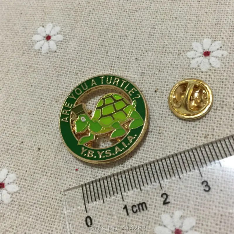 

10pcs Wholesale Round Shape Masonic Lapel Pin Brooch Green Enamel Pins Badges Are you a turtle Y.B.Y.S.A.I.A. Freemasonry