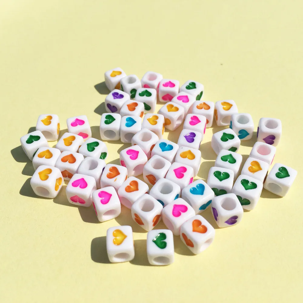 

3000Pcs 6*6MM White with Colorful Heart Printed Acrylic Cube Beads Plastic Square DIY Jewelry Findings Hearts Bead 400pcs