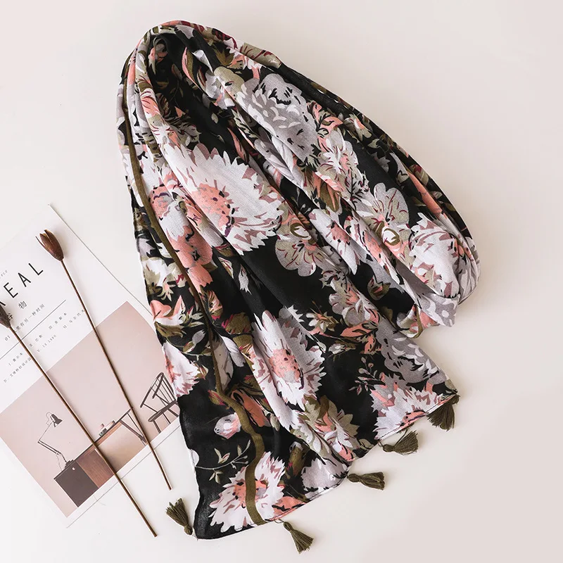 Women Fashion Daisy Floral Cotton Viscose Scarf Lady Tassel Shawls and Wraps Pashmina Bandana Female Muslim Hijab Sjaal 180*90Cm