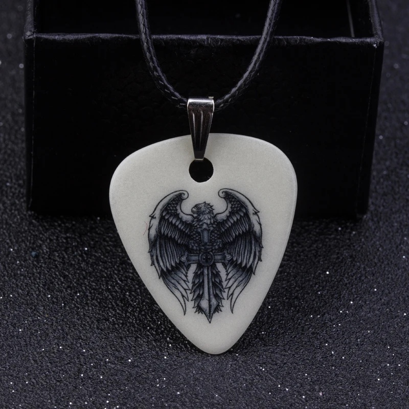 SOACH 2016 new guitar pick necklace the flag cross-shaped pattern dial pendant necklace 1mm guitar picks pendant