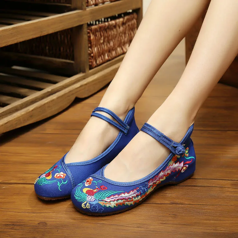 Spring Women Shoes Embroidered Mary Jane Casual Flats Shoes Chinese Style Cloth Shoes Woman Large Size 41 42 43 WSH2287