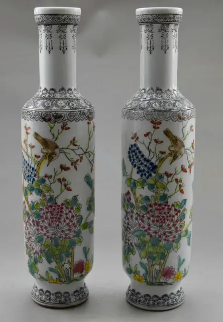 

A Pair of Exquisite Chinese Collectible Old Handwork Porcelain Painted with Flowers Birds Vase