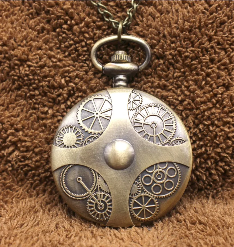 Vintage Bronze antique quartz men and woman clock Good quality Gift pendant Necklace pocket watches