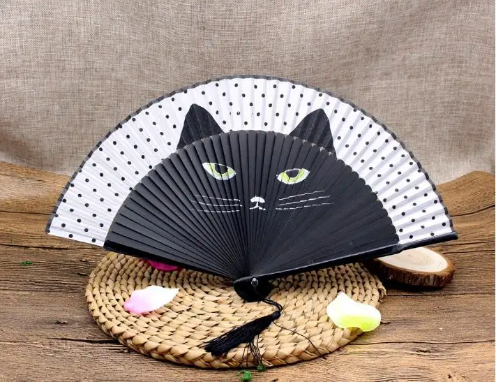 50pcs 21x38cm Vintage Japanese Bamboo Totoro Silk Hand Fan Cartoon Cat Painted Folding Fan Xmas Christmas Gift lin3783