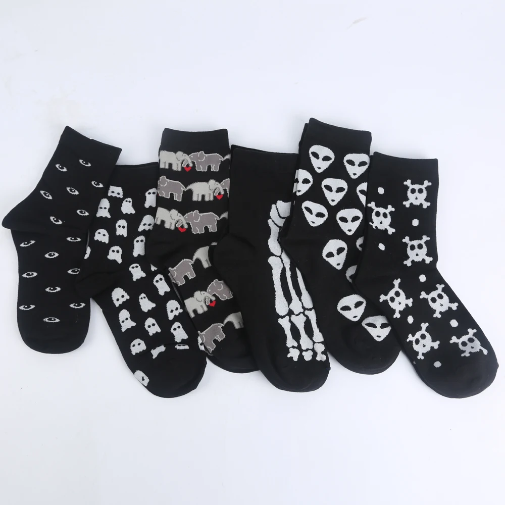 Modeager Fashion Hip hop Black Color Skeleton Alien Halloween Cool Women Socks Cotton Soft Summer Thin Novelty Socks for Women