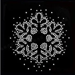 

2pc/lot Christmas Snow flake hot fix rhinestones iron on crystal transfers design hot fix rhinestone motif designs