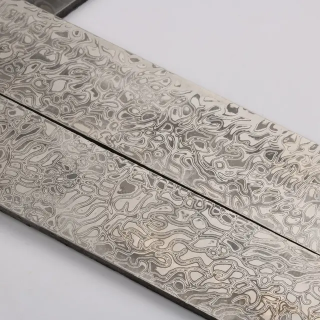 250 mm x 35 mm x 4 mm Kęsy ze stali damasceńskiej, półfabrykaty ze stali damasceńskiej HRC58 Półfabrykaty ostrzy noży Losowe wzory