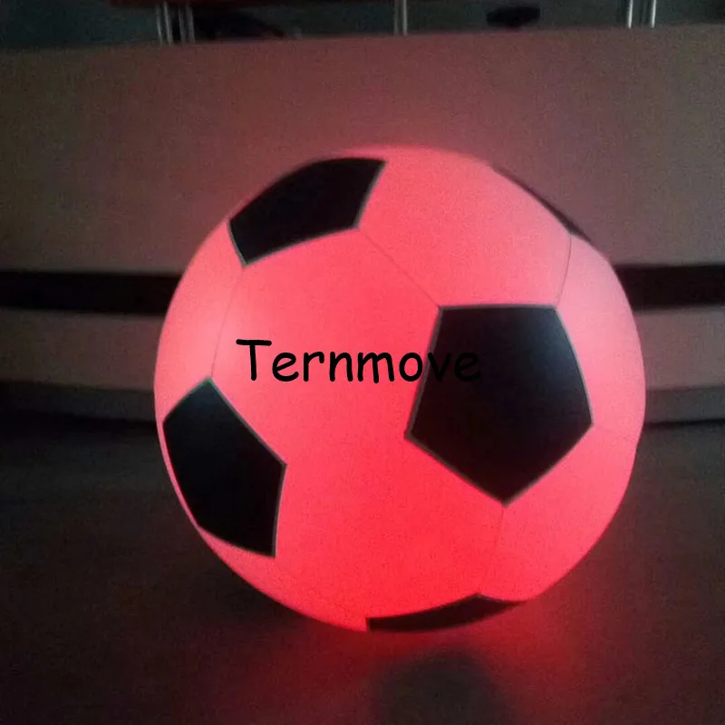 Grande inflável futebol jogando balão luz tocando mudança de cor led brilhante futebol zygote bola pvc céu balões