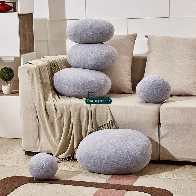 Dorimytrader 1 Set 6pcs Emulational Soft almohadilla de la forma de piedra almohada Big Stuffed color de la mezcla Cobblestone almohada muñeca DY60830