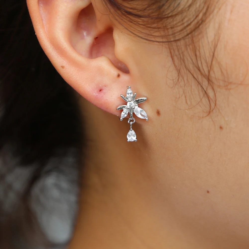 2018 Shiny Crystal CZ Cubic zirconia Leaf Long Drop Dangle Earrings New Design Fashion Statement Jewelry For Women Gift Brincos image 3