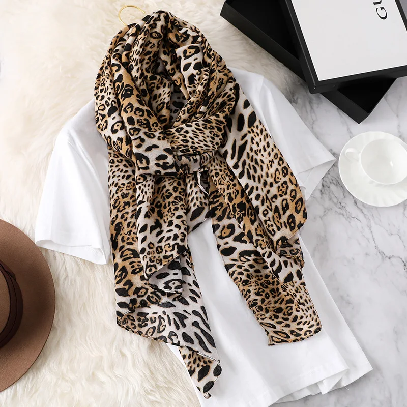 Autumn and winter leopard new bib female Europe and America wild twill cotton scarf women\'s warm fashion shawl hot sale