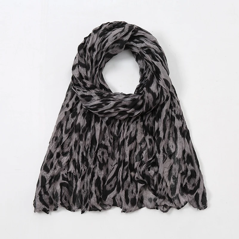 Popular 2021 Women\'s Scarf Winter Keep Warm Leopard Crinkle Foulard Long Soft High Quality Designer Large Scarf Cotton Shawl