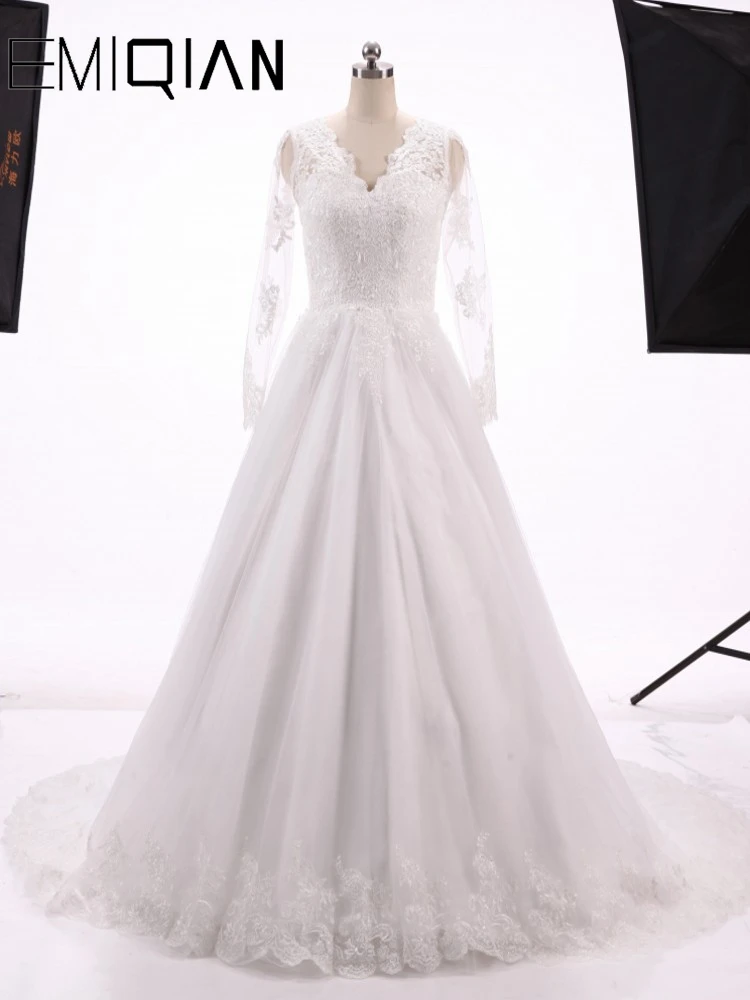 

Marvelous Tulle V-Neck A-Line Wedding Dresses With Lace Appliques Long Sleeves Bridal Dress