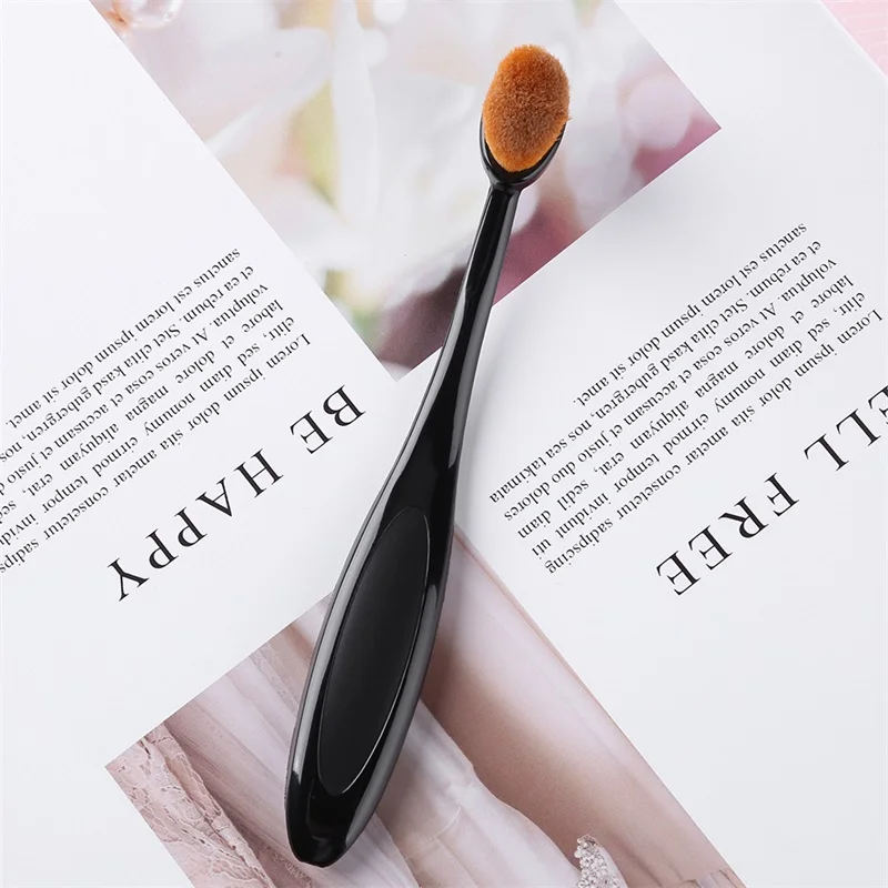 Blending Brush for Easy and Smooth Application of Water-Based Craft Ink Brush Head: 1.3x2.1cm Brush Holder: 14cm