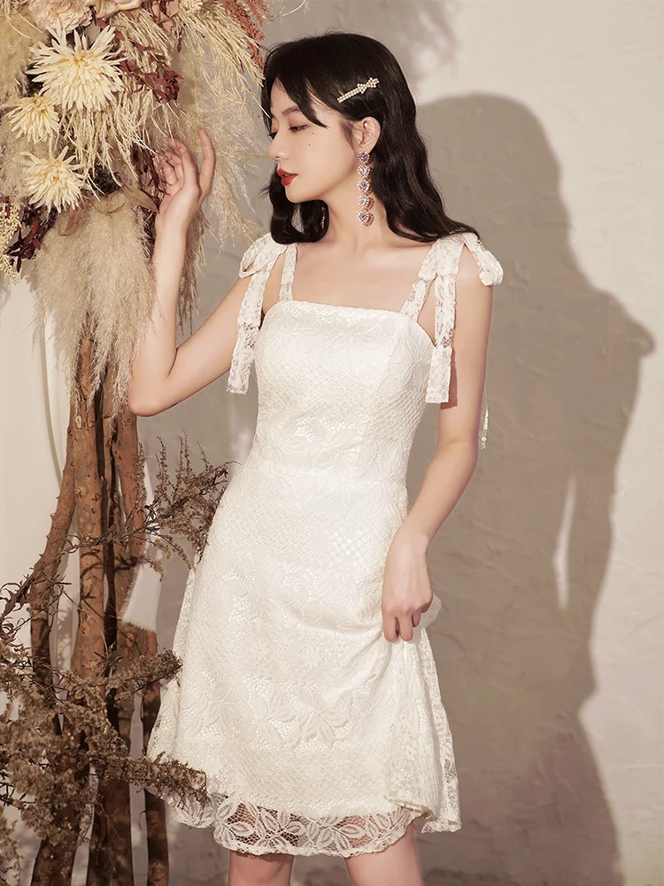 

Simple White Spaghetti Strap Lace Bridesmaid Dress Women Slim Lace-Up Knee-Length Semi-Formal Dresses Female Engagement Gowns