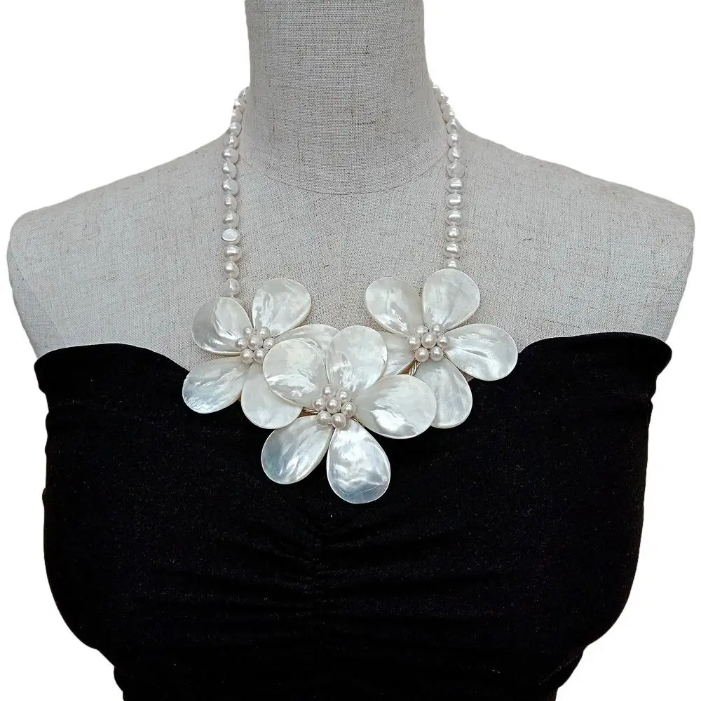 

YYGEM Natural Cultured White Baroque Pearl White Shell Flower Handmade Statement choker Necklace 19"