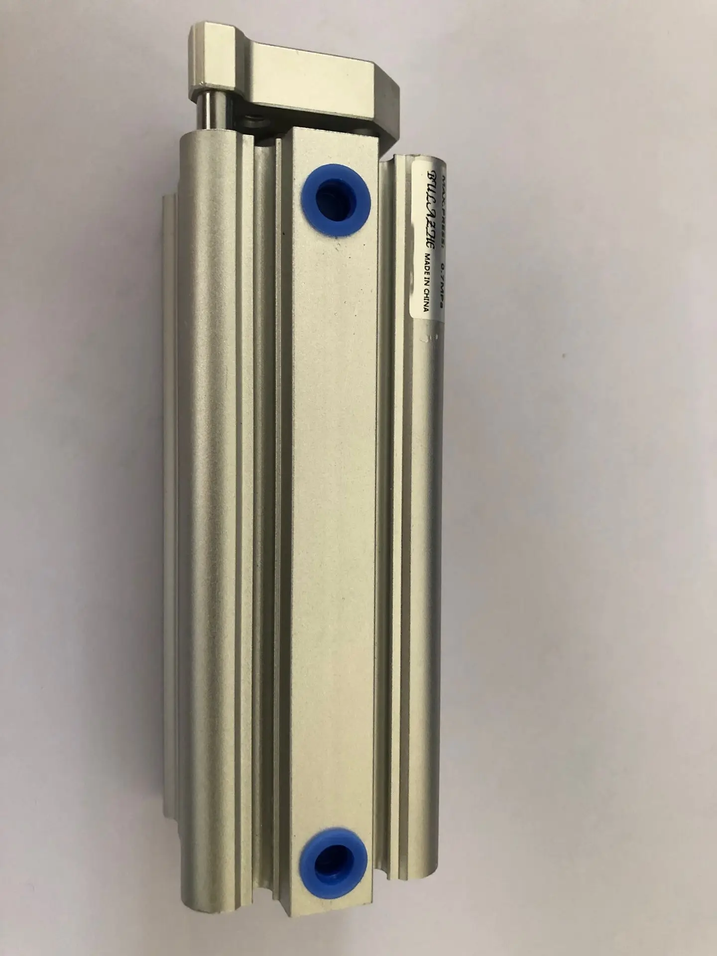 CQMB32-100 CDQMB32-100 CQM series 32mm bore 100mm stroke compact guide rod cylinder double-acting single rod pneumatic cylinders