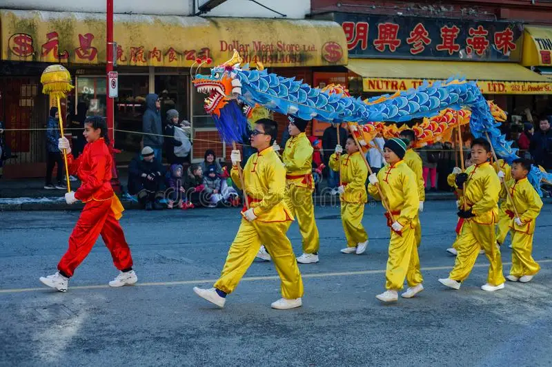 5.5M Zijden Drakendans Maat 6 Kind 6 Speler 3-8 Leeftijd Kinderen School Optreden Feest Evenement Nieuwjaar Parade Folk Podium China