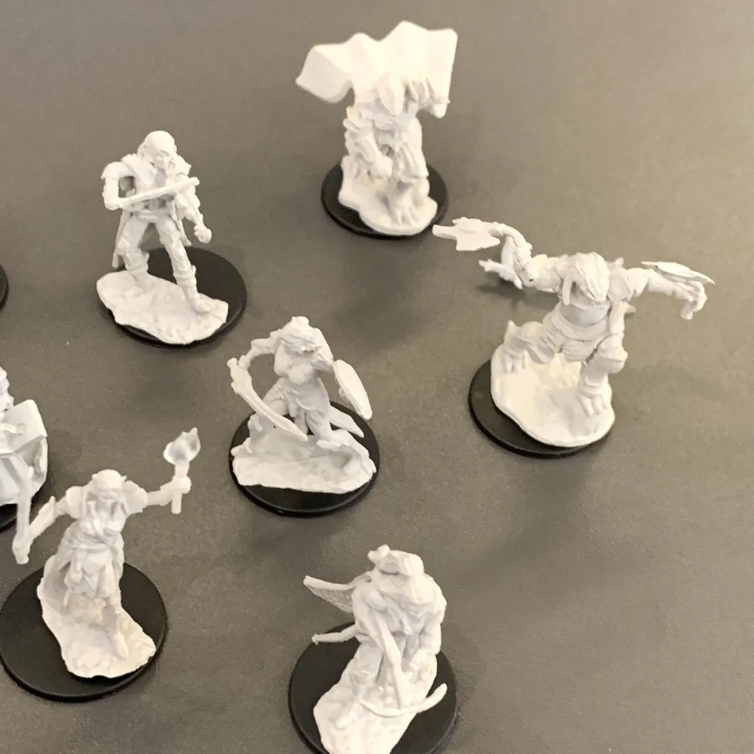 عشوائية 8 قطعة مقاتلة بالادين روغ ويزاردز ووريورز المنمنمات باثفندر معارك تخفيضات عميقة نولزور الأبراج المحصنة الرائعة لعبة المجلس #3