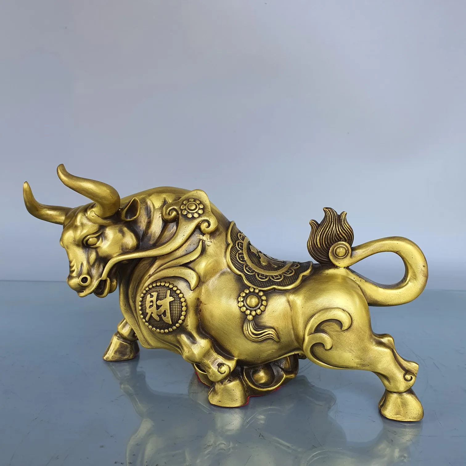 

23"Tibetan Temple Collection Old Brass Zodiac Ox Lucky Bull Bull market Bull stock Office Ornaments Town House Exorcism