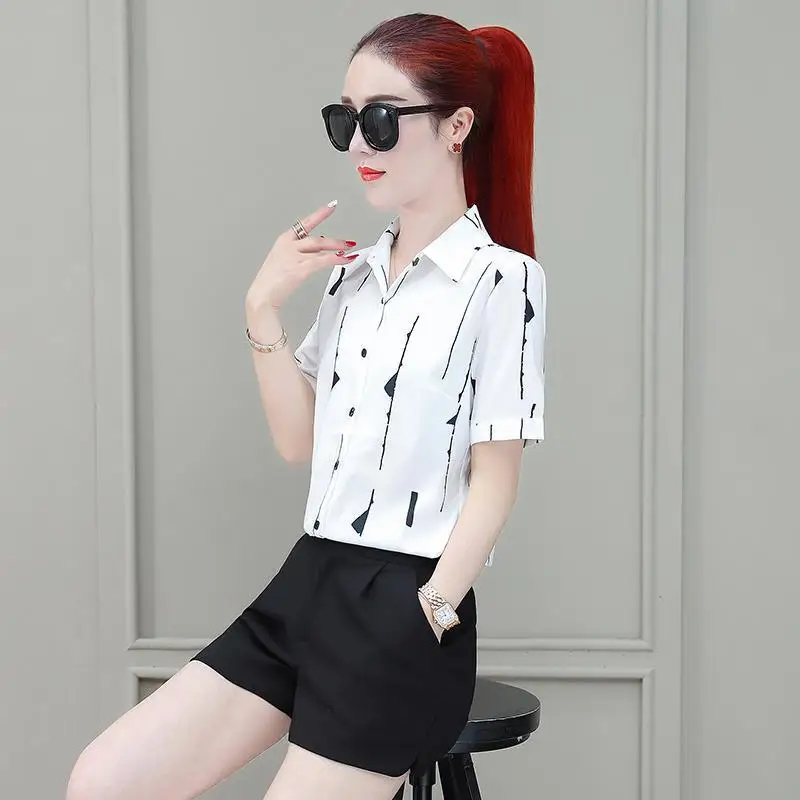 Nuevo británico de las mujeres del estilo de camisa de manga larga de moda de verano Slim cuello cuadrado de algodón de impresión versátil chica blusas Top grande