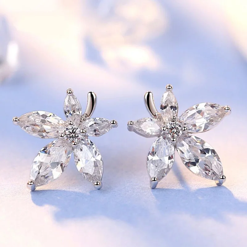 Fashion 925 Sterling Silver Stud Earrings For Women Engagement Jewelry Charm Shiny Zircon Maple Leaf Earring Girl Birthday Gifts