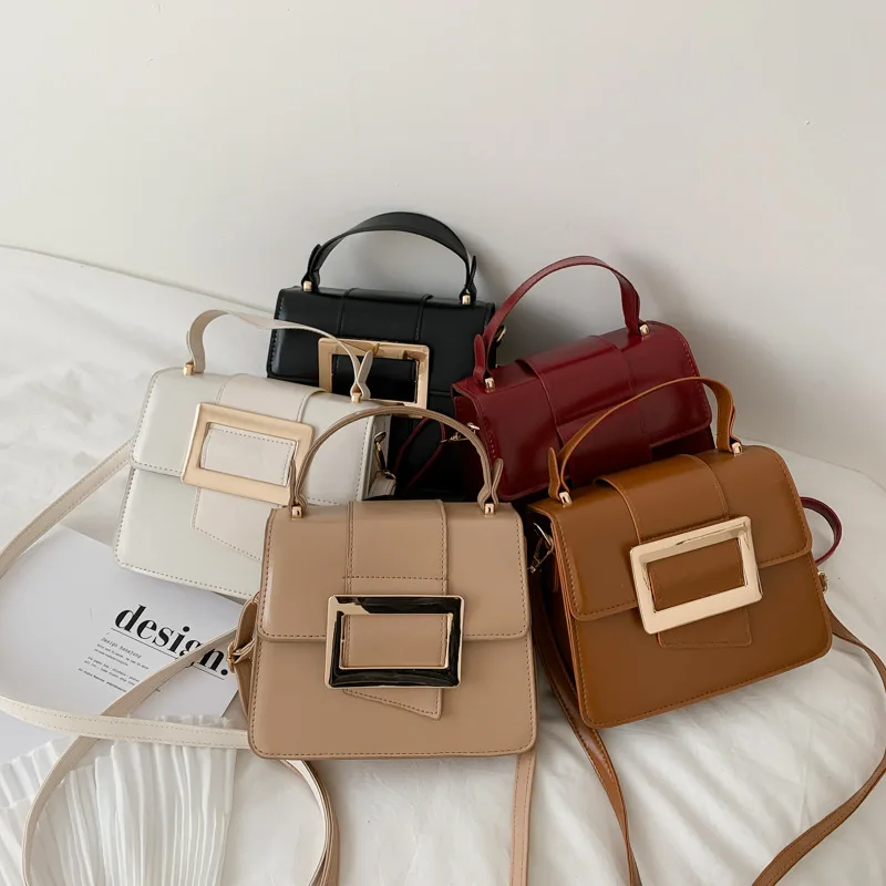 Musim Semi Musim Panas Baru Desain Gesper Klasik Semua Cocok Tas Kurir Indah untuk Wanita Rasa Asing Tas Fashion Bahu