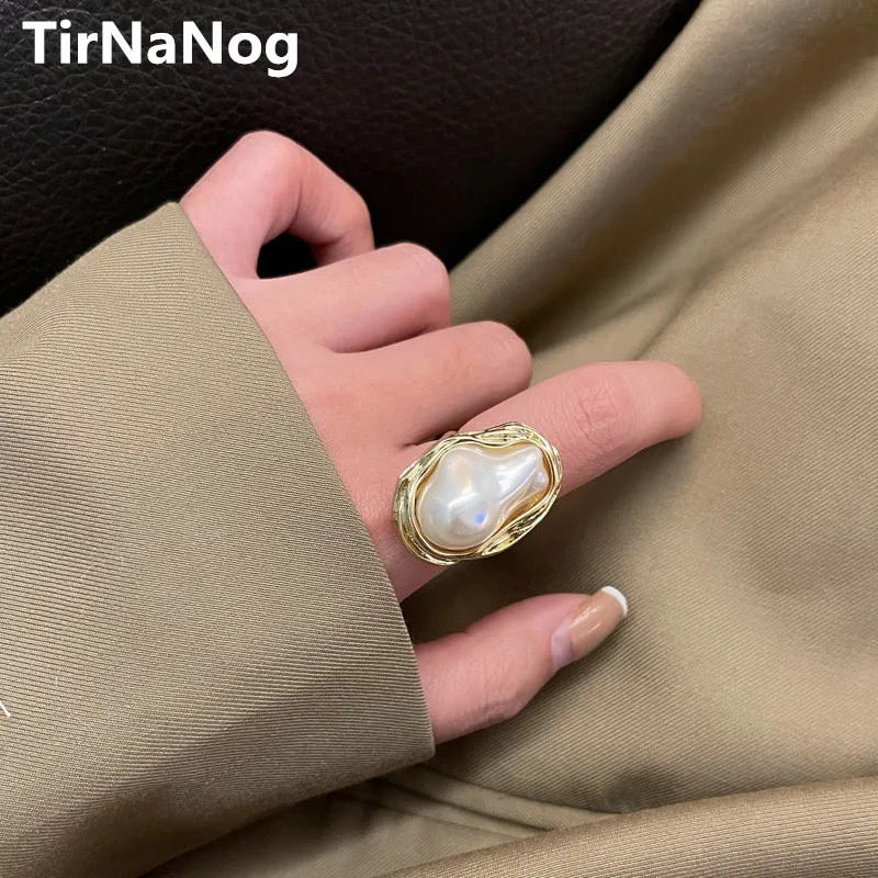 

2022 New Baroque Abnormity Imitation Pearl Ring Fashion Contracted Exaggerated Irregular Cocktail Index Finger Ring