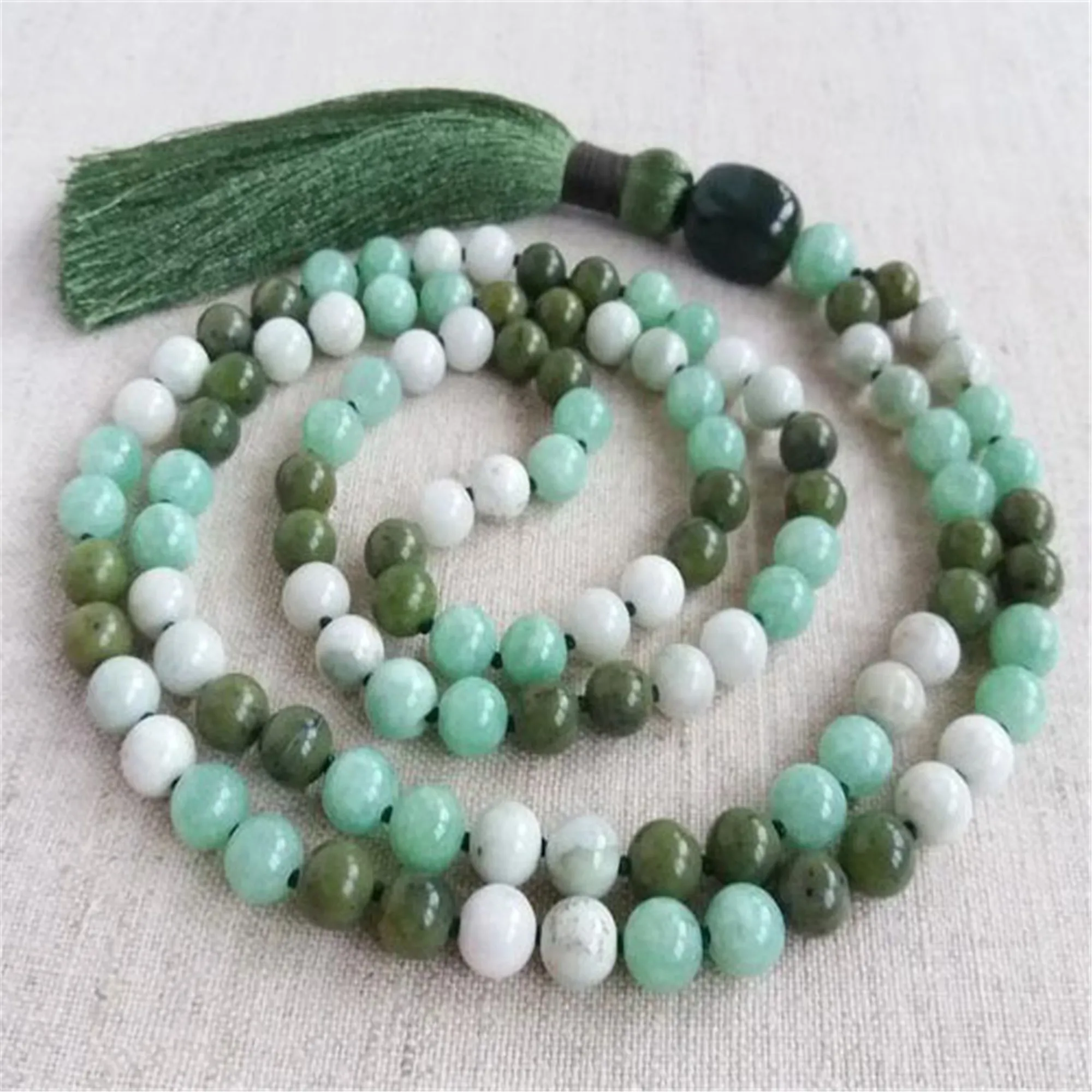 

8mm Natural Green Chalcedony 108 Beads Tassels Necklace Bless Prayer Yoga Mala Yoga Meditation Stress Healing Chakra Men