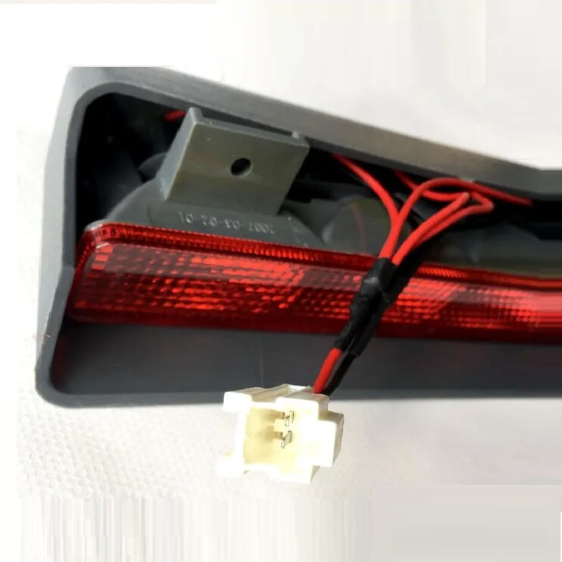 high addtional rear brake lights warming light fit for mitubishi pajero v31 v32 v33 suv rear brake lights 1993-1997