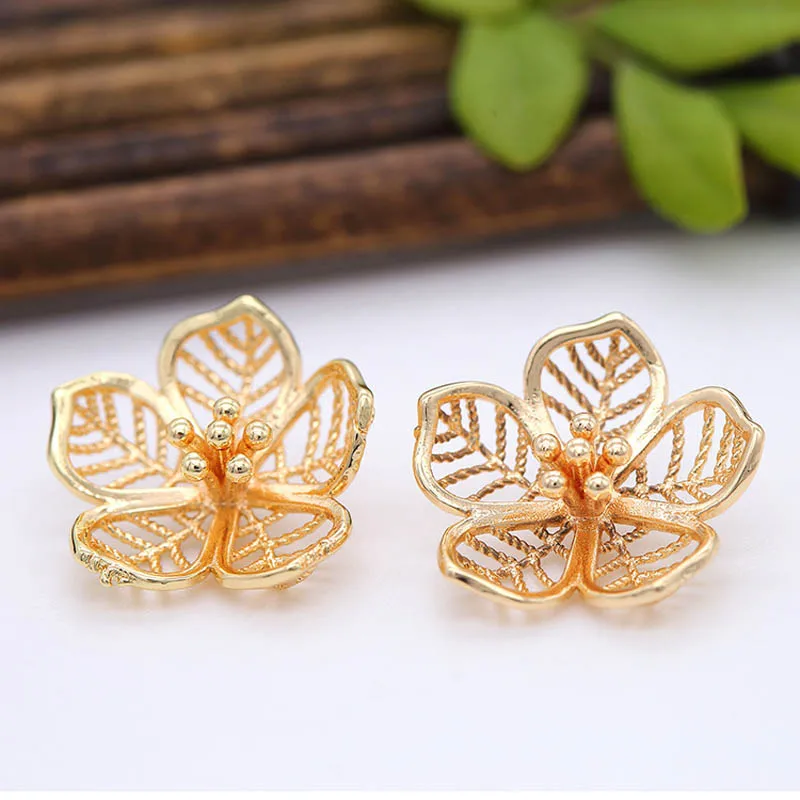 10pcs Brass Casted 5 Petals Filigree Flower Stamens Ball Pins Pendant Charms Quality Bridal Hair Wedding Jewelry Accessories