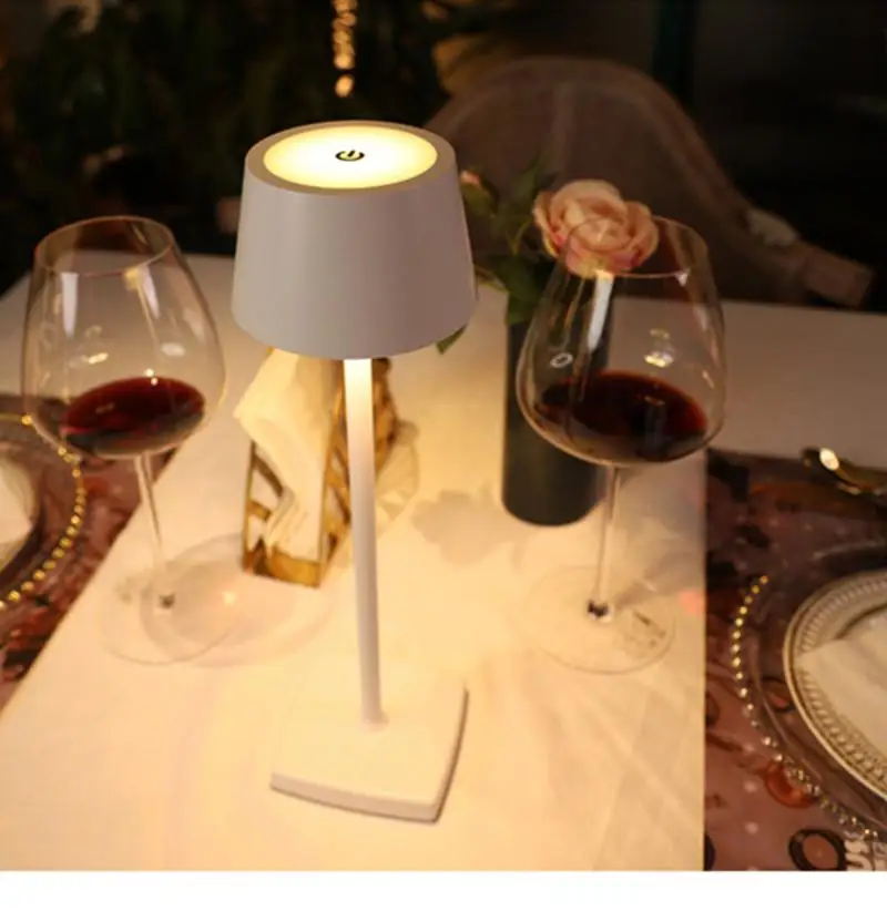 Lâmpada de mesa led portátil à prova dportable água luzes toque recarregável escurecimento lâmpadas mesa para bar café restaurante decoração para