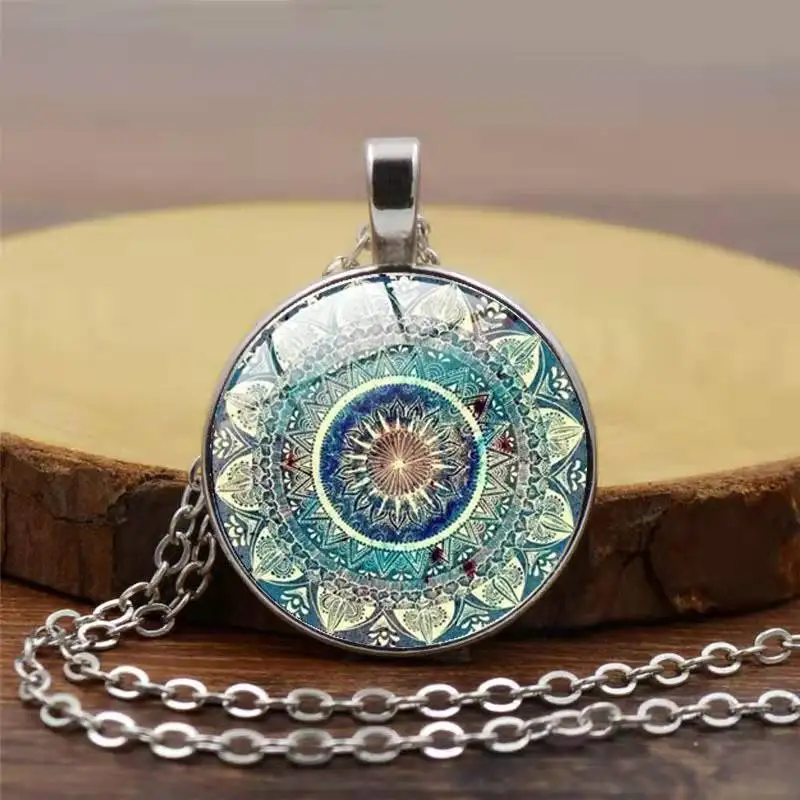 Fashionable Income Mandala Yoga Time Necklace Exquisite Pattern Design Pendant High-quality Necklace Gifts for Lucky Girls