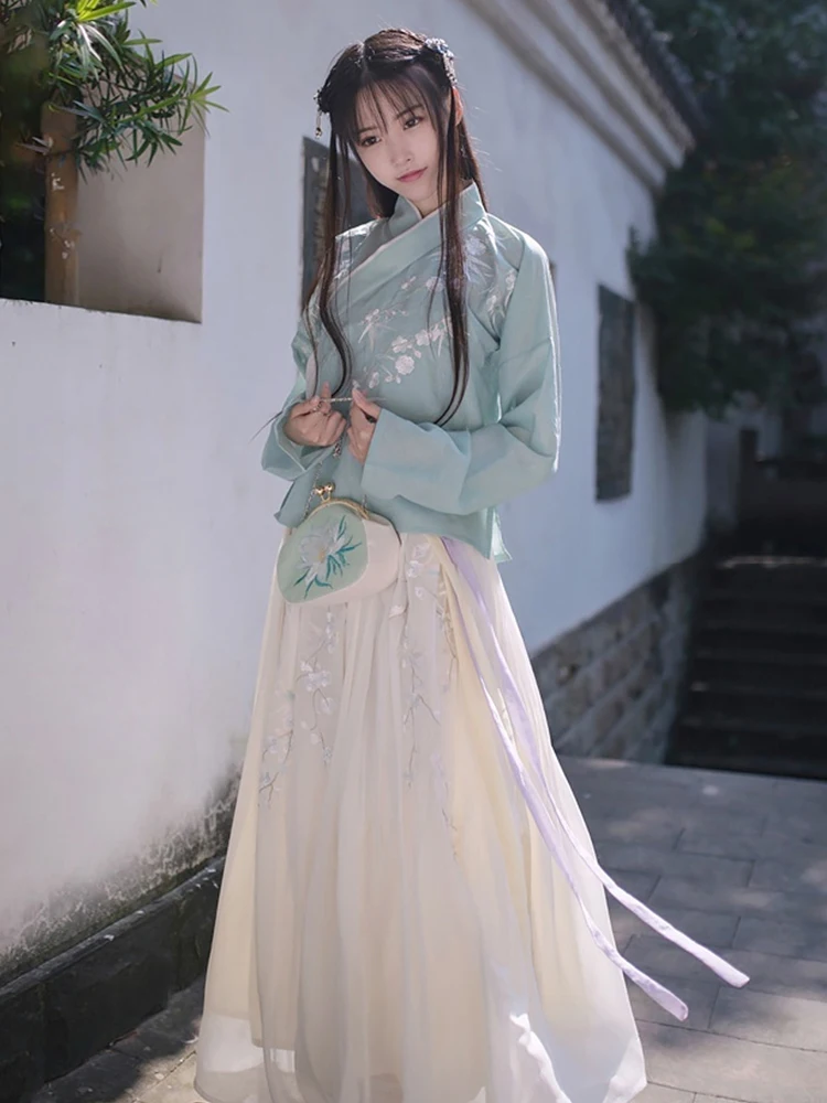 Chinese traditional dress Costume play TV same paragraph stage performance Ming Dynasty Embroidery hanfu Oriental dress DWY3935